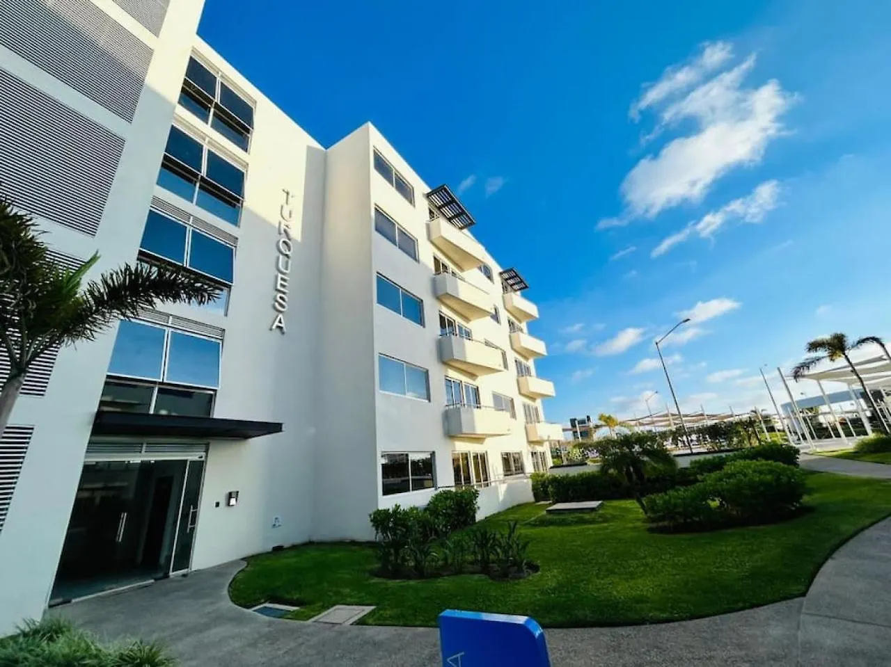 Bluu Lagoon - Depa Enorme Alberca Mazatlan Apartment